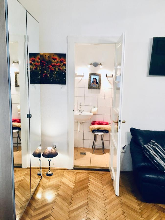Romantic Studio In Budapest 12Th District Close To Mom Park Appartement Buitenkant foto