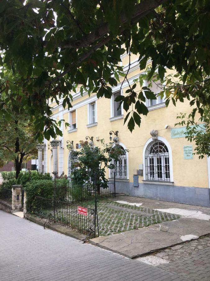 Romantic Studio In Budapest 12Th District Close To Mom Park Appartement Buitenkant foto